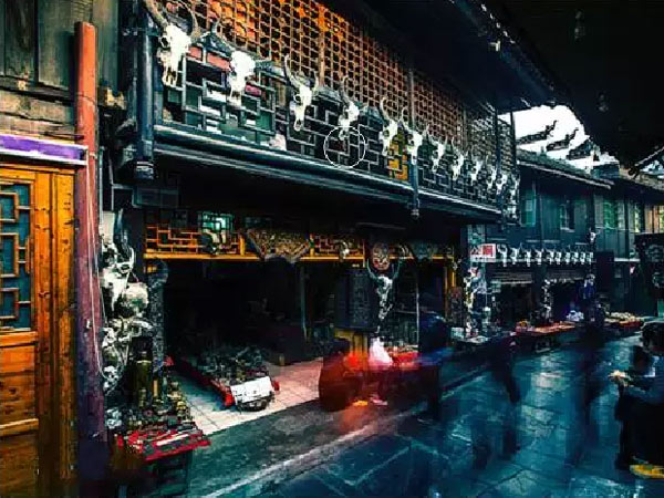 湘西芙蓉鎮(zhèn)、紅石林（坐龍峽、酉水畫廊）高品質(zhì)汽車2日游