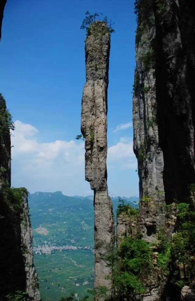 恩施大峽谷、土司城、石門河、女兒城、土家歌舞表演、汽車三日游