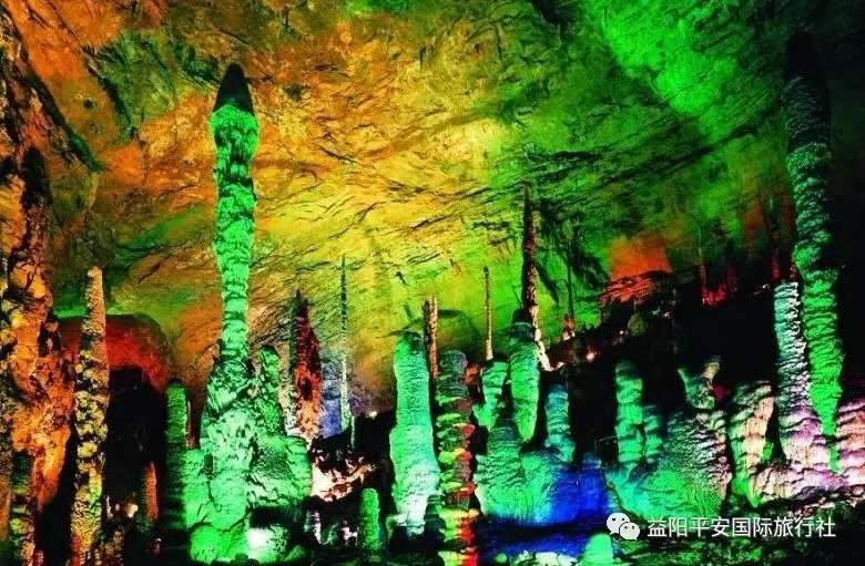 　張家界大峽谷、玻璃橋、黃龍洞品質純玩兩日游c2