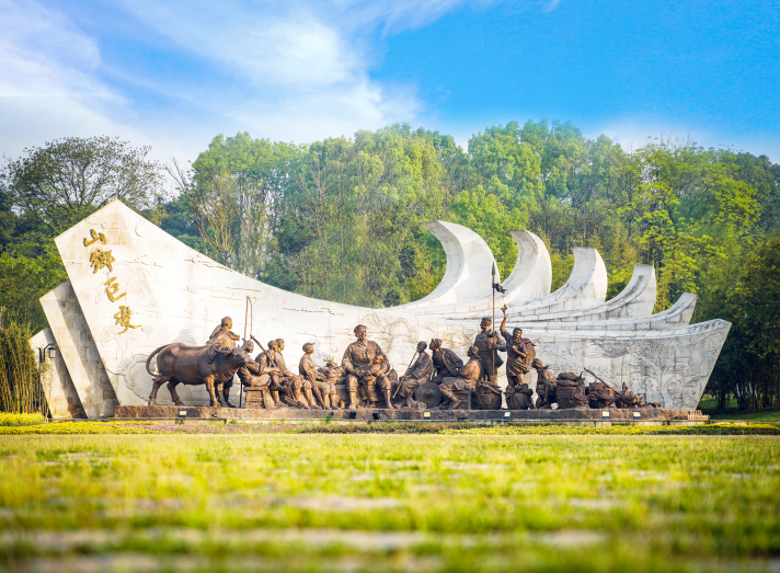 清溪村、天意木國景區(qū)、明清古巷、市博物館、胡林翼故居二日游